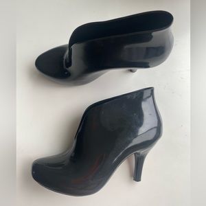 NWOT MELISSA Rain Booties Shoes w Heel Sz 6